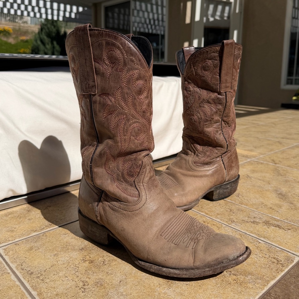 J.B. DILLON SIZE 8.5 OR 10 EE BROWN LEATHER EMBROIDERED WESTERN COWBOY BOOTS